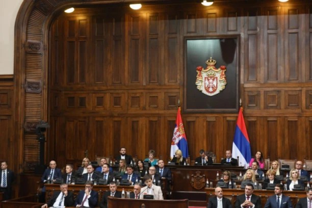 IZDVOJENO VEĆ 500 MILIONA ZA ALIMENTACIONI FOND! Na dnevnom redu Narodne skupštine će se naći 46 tačaka!
