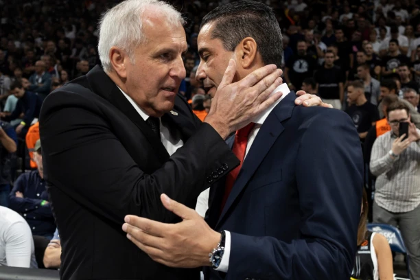 RAT VEČITIH NA POMOLU, ZVEZDA MERIDIANBET PIKIRALA PARTIZANOVO DETE: Mlada je nada srpske košarke i ima snajper u ruci