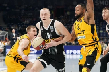 SAMO JEDAN IGRAČ PARTIZANA JE BIO ROĐEN! Evo kada je Split poslednji put POBEDIO crno-bele! Grobari su APLAUDIRALI novoj NBA zvezdi!