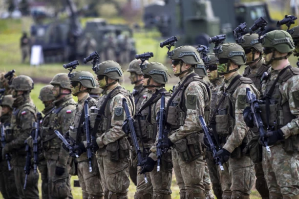VRAG JE ODNEO ŠALU: Poljaci se "UKOPALI" na granici s Rusijom! Pogledajte kakvu odbrambenu TVRĐAVU grade za slučaj rata (FOTO)