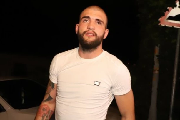 "DOTAKAO SAM DNO": Veljko Ražnatović progovorio o PRIVATNOM životu, iskreno priznao - NADAM SE DEVOJČICI!