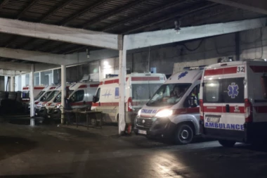 ČETVORO POVREĐENO U TOKU NOĆI! Pune ruke posla za Hitnu pomoć!