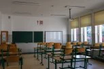 OVI ĐACI MOGU DA DOBIJU 35.000 DINARA MESEČNO! Čeka ih i posao kad završe školu, objavljeni uslovi konkursa