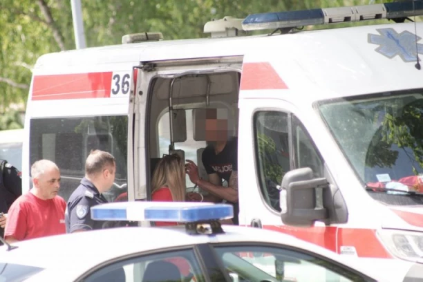 STRAŠNA NESREĆA KOD ŠAPCA! Voz udario u traktor, strahuje se da ima povređenih