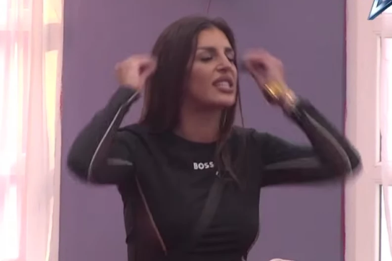 NAJVEĆA BRUKA I SRAMOTA ENE ČOLIĆ! Zaprepastila ceo region - RAZAPELI je na mrežama: Seća li se da ima sina?! (VIDEO)