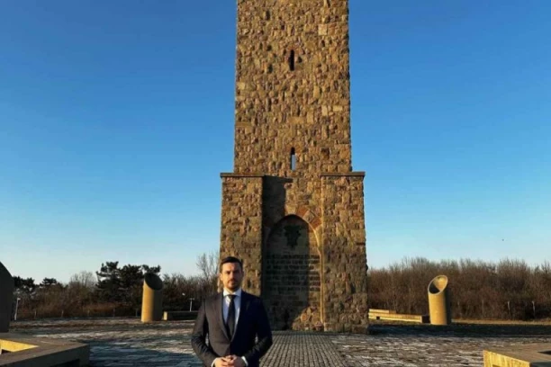 "DECA NA METI KURTIJEVIH TERORISTA"! Relja Ognjenović izneo jasan stav u vezi sa maltretiranjem omladine od strane tzv. kosovske policije!