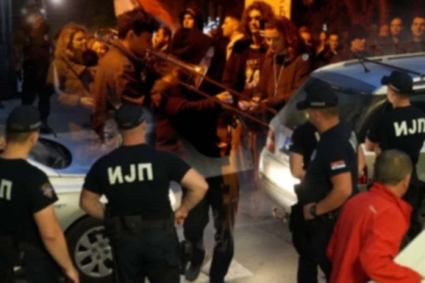 OVAKO IZGLEDA NJIHOVA DEMOKRATIJA! BLOKADERI CELOG DANA PRAVILI HAOS U ZAJEČARU I KOSJERIĆU! ČITAJTE U SRPSKOM TELEGRAFU!