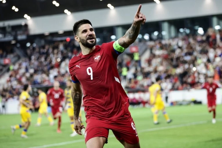BOMBA: Španski mediji zatresli planetu - Aleksandar Mitrović stiže u Real Madrid?!