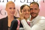 S JEDNE STRANE DRUGA, S DRUGE TREĆA SUPRUGA! Fotka Dače Ikodinovića s ćerkine mature zapalila društvene mreže! (FOTO)