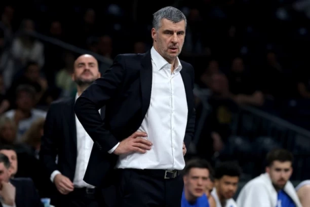 PRVI PUT PROTIV PARTIZANA ZA TROFEJ! Jovanović biranim rečima o Pioniru i izazovu koji očekuje Spartak!