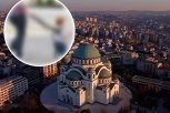 ŽENA U BEOGRADU ŠETA DETE KAO PSA! Snimak izazvao bes: Jeziva situacija, neka službe reaguju što pre (VIDEO)