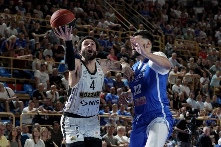 ŠTA RADI DUEJN VOŠINGTON! Partizan vodi protiv Spartaka, igra se još deset minuta!