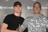 BAKA PRASE SE SUOČIO SA VOJAŽEVOM MAJKOM: Pocrveneo od STIDA, ona sve prisutne ŠOKIRALA svojim potezom! (VIDEO)